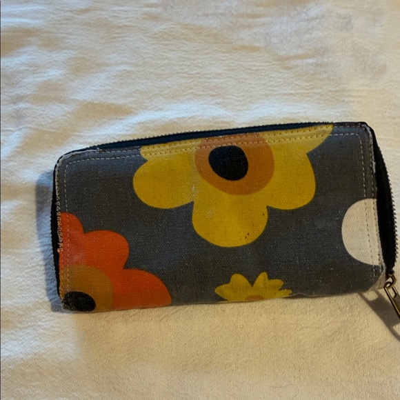 Farmhouse Is My House Canvas Wallet with Zipper - Picture 4 of 8